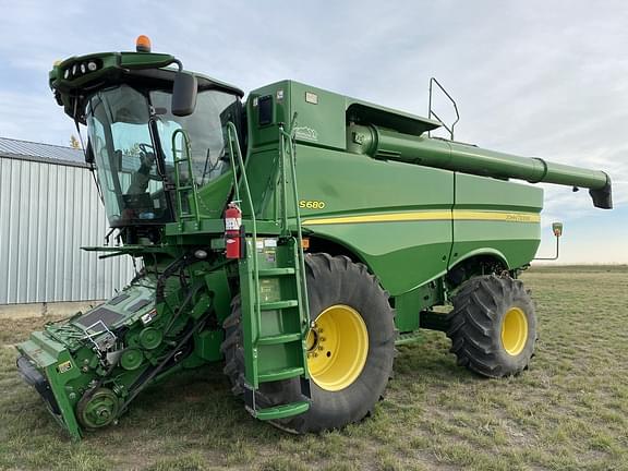 Image of John Deere S680 Primary image