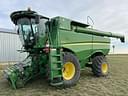 2013 John Deere S680 Image
