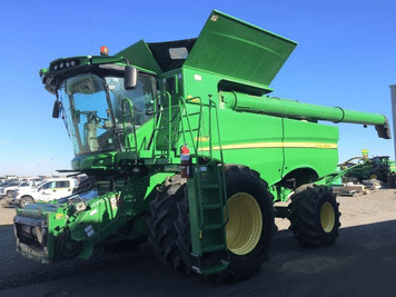 Main image John Deere S680