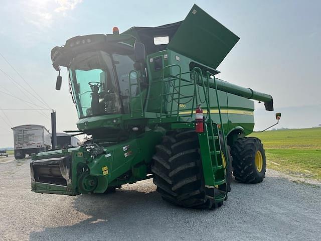 Image of John Deere S680 equipment image 2