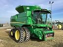 2013 John Deere S680 Image