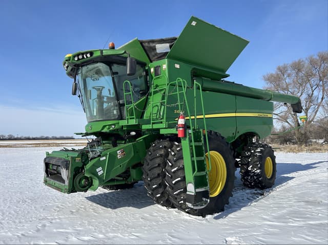 Image of John Deere S680 equipment image 1