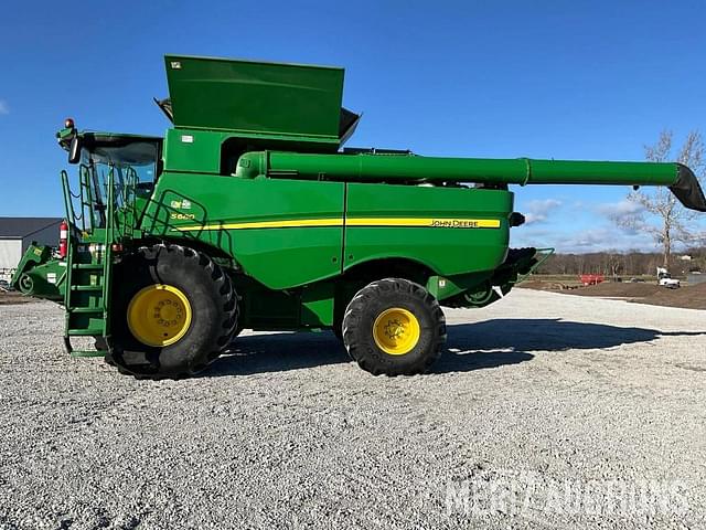 Image of John Deere S680 equipment image 2