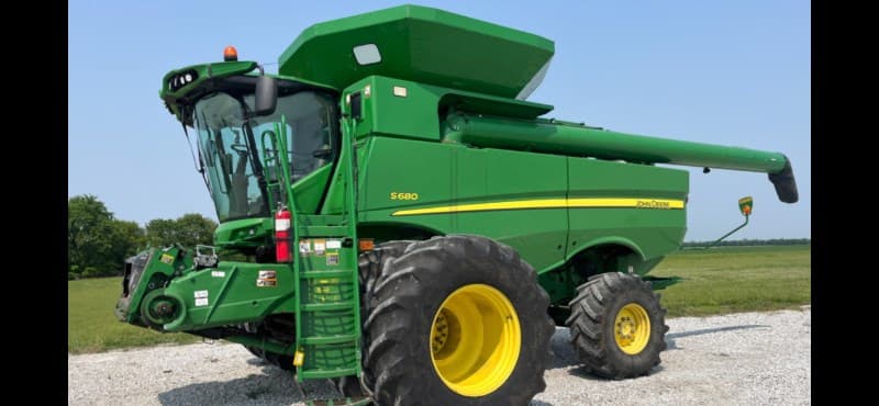 Image of John Deere S680 Primary image
