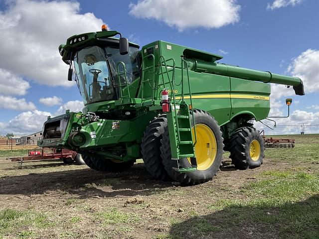 Image of John Deere S680 equipment image 3