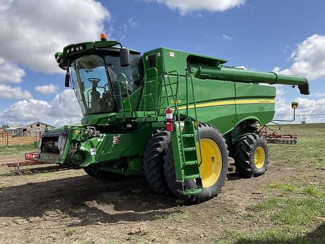 Image of John Deere S680 equipment image 4