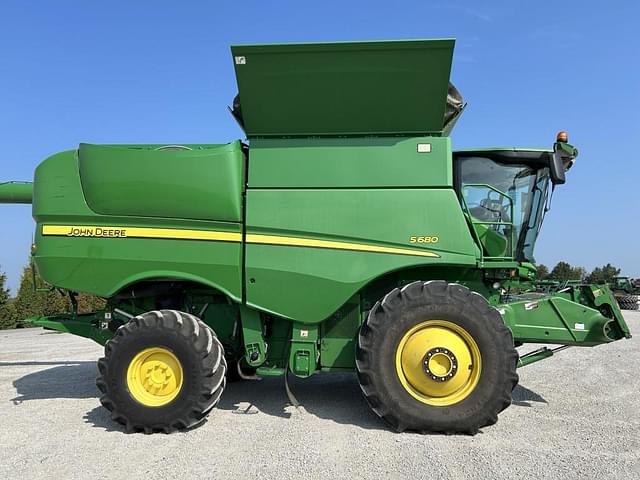 Image of John Deere S680 equipment image 3