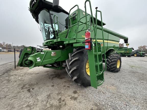 Image of John Deere S680 equipment image 2