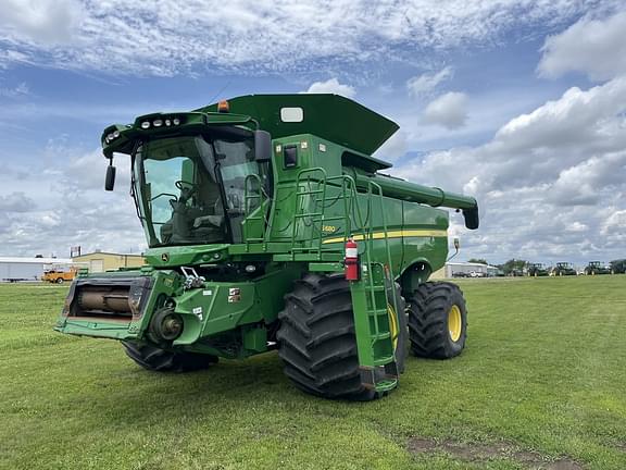 Image of John Deere S680 Primary image