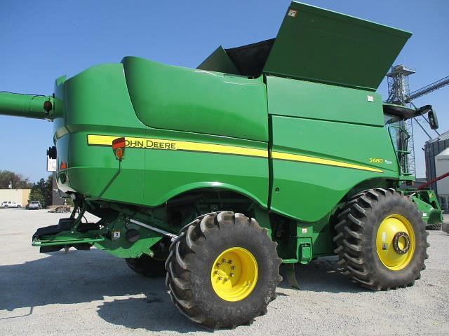 Image of John Deere S680 equipment image 4