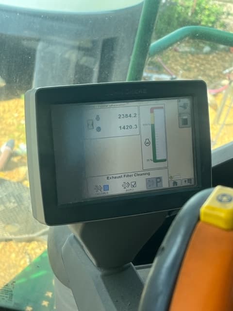 Image of John Deere S680 Image 0