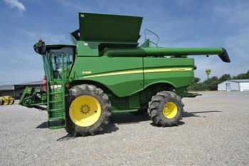 2013 John Deere S680 Equipment Image0