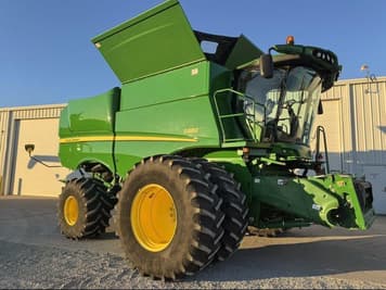 Main image John Deere S680