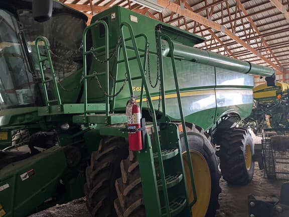 Image of John Deere S680 Primary image