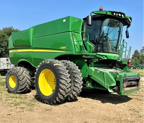 Image of John Deere S680 equipment image 2