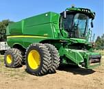 Thumbnail image John Deere S680 3