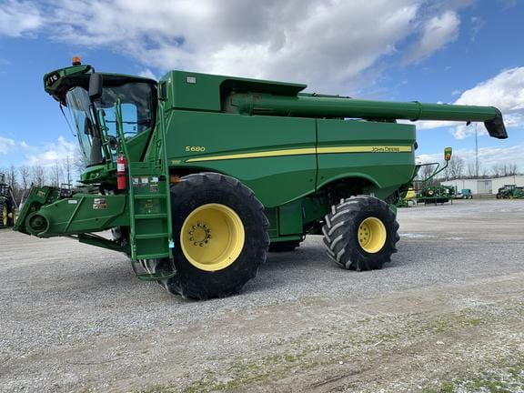 Main image John Deere S680