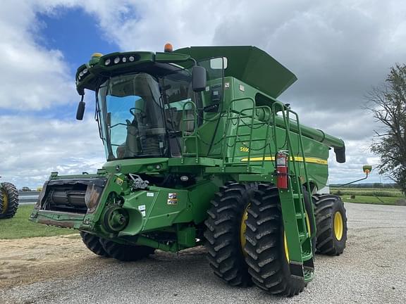 Image of John Deere S690 equipment image 4
