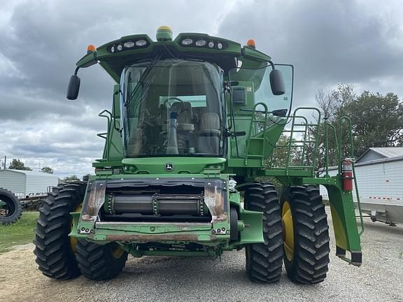 Image of John Deere S690 equipment image 3