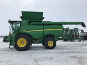 Thumbnail image John Deere S690 3