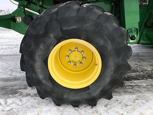 Main image John Deere S690 36