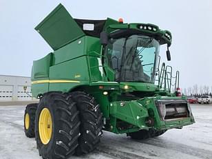 Main image John Deere S690 8