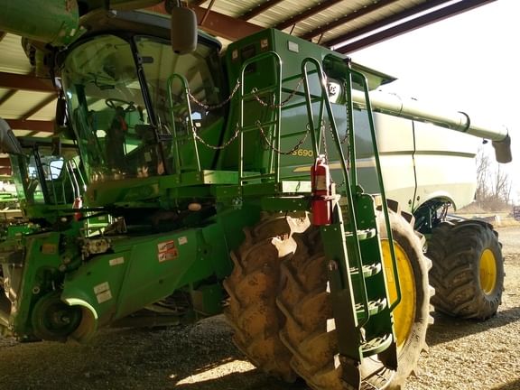 2013 John Deere S690 Image