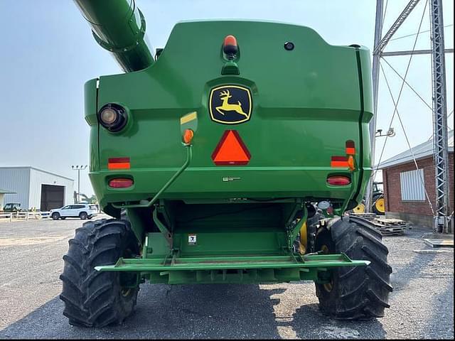 Image of John Deere S690 equipment image 3