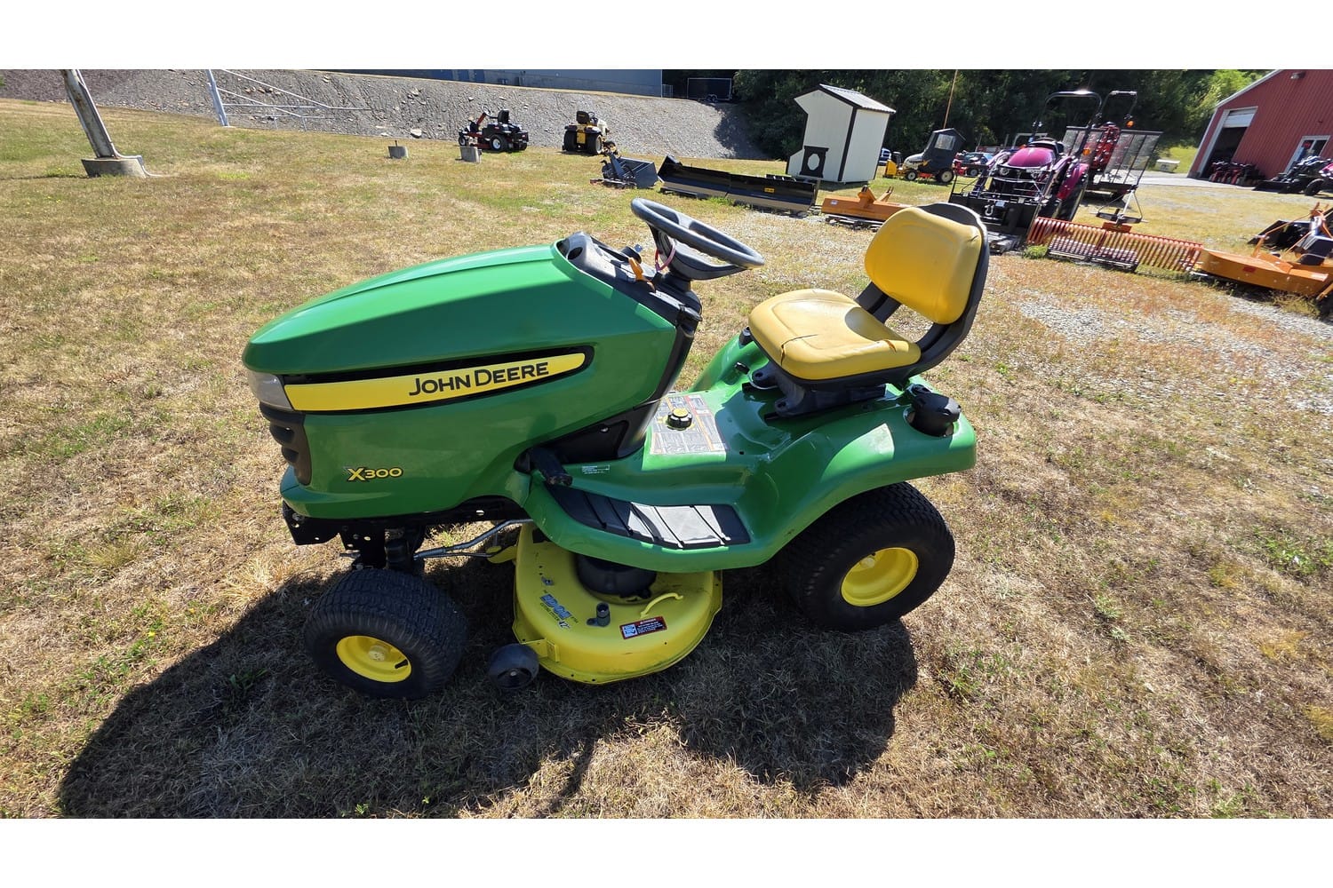 2013 John Deere X300 Equipment Image0