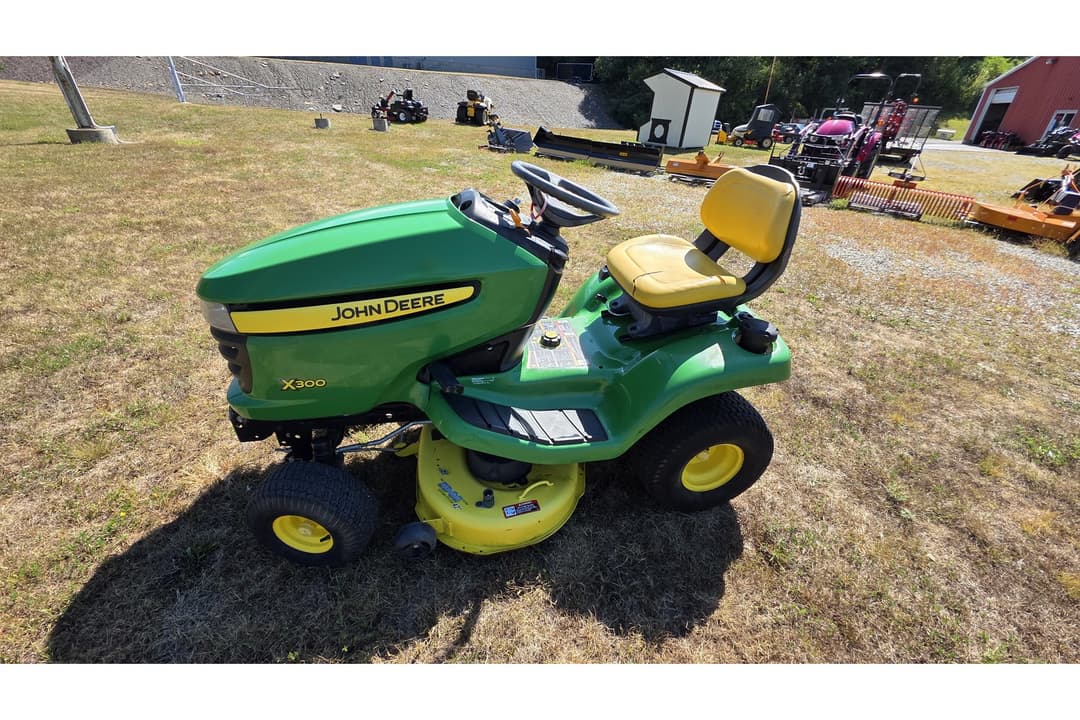 Image of John Deere X300 Primary image