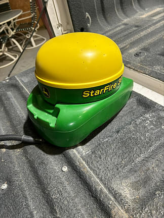 Image of John Deere StarFire 3000 equipment image 1