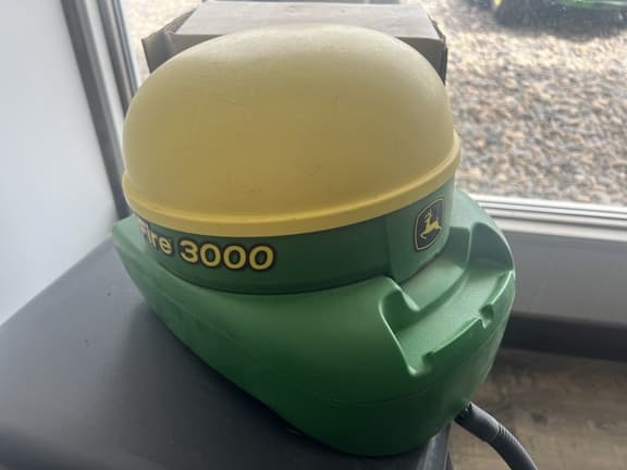 Image of John Deere StarFire 3000 Primary Image
