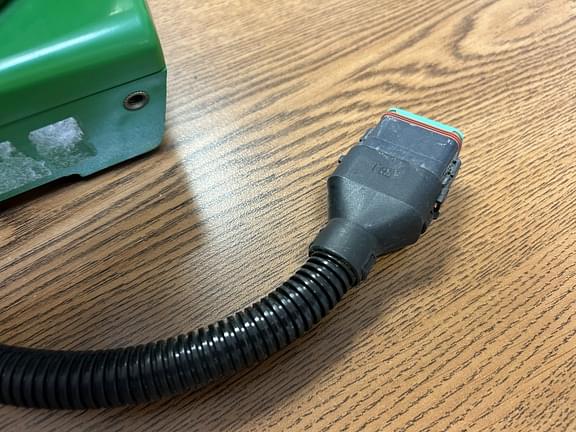 Image of John Deere StarFire 3000 equipment image 3