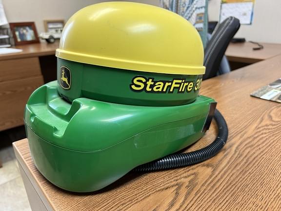 Image of John Deere StarFire 3000 Primary image