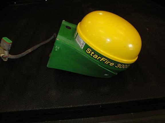 Image of John Deere StarFire 3000 Primary image