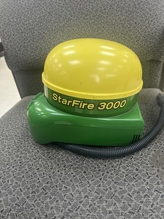 Image of John Deere StarFire 3000 Image 0