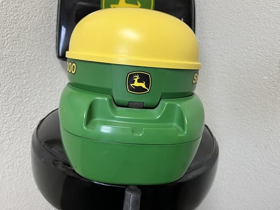 Image of John Deere StarFire 3000 equipment image 1