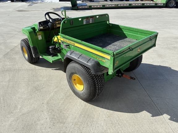 Image of John Deere Gator TS 4x2 equipment image 4