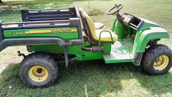 Image of John Deere Gator TX 4x2 equipment image 4