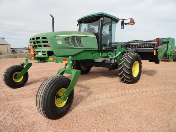 Image of John Deere W110 equipment image 4