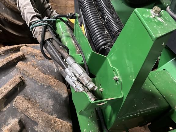 Image of John Deere W150 equipment image 2