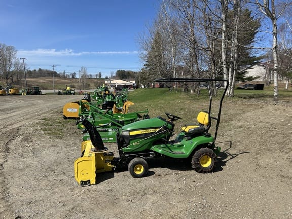 2013 John Deere X300 Equipment Image0