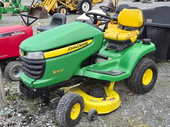 Image of John Deere X300 equipment image 2