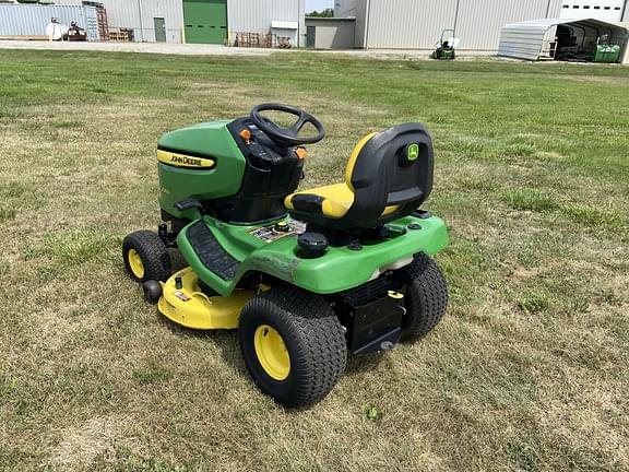 Image of John Deere X300 equipment image 3