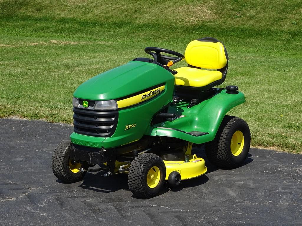 Image of John Deere X300 Primary image