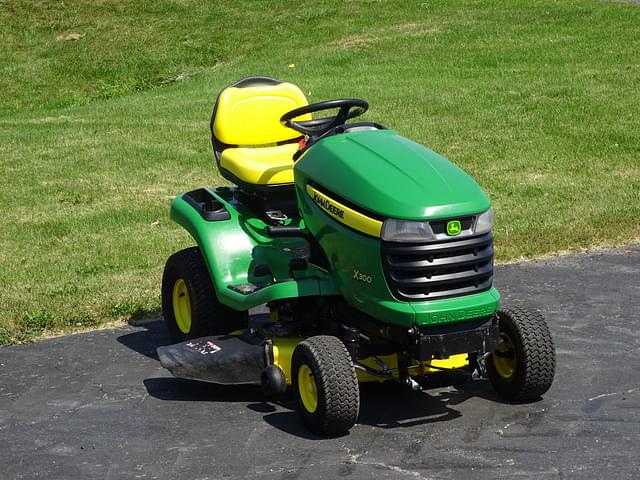 Image of John Deere X300 equipment image 2