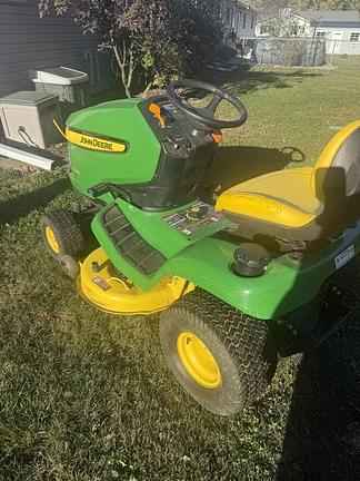 Image of John Deere X300 equipment image 2