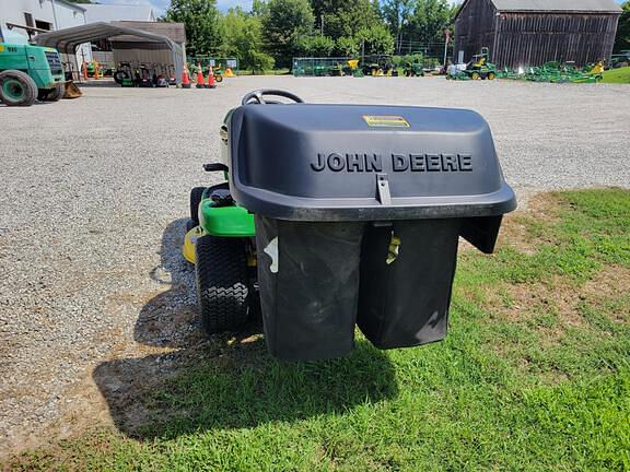 Image of John Deere X300 equipment image 4