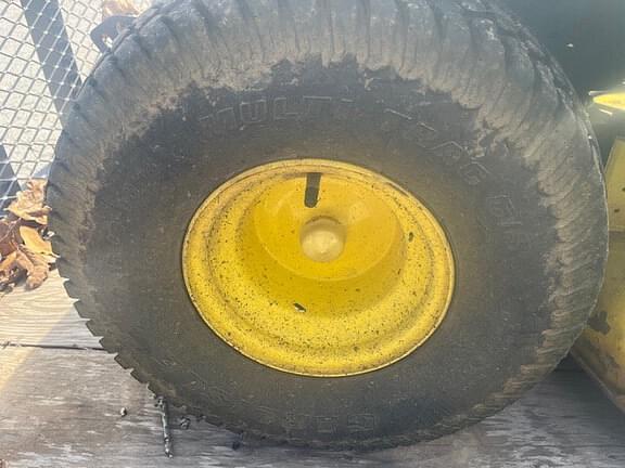 Image of John Deere X300 equipment image 1