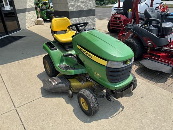 Image of John Deere X300 equipment image 2